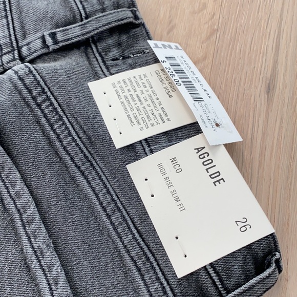 Agolde Nico High Rise Slim Fit in color Ceremony, size 26. - Picture 3 of 5